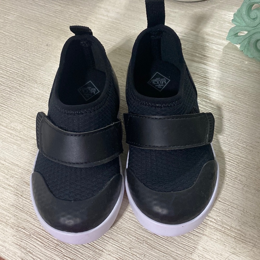 Muck Summer Solstice Sneaker Size 9